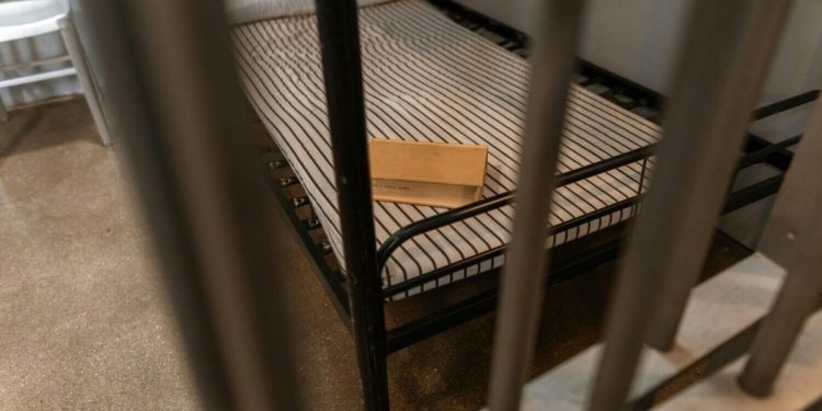 Iowa Man Sentenced To 2 Years In Jail After Threatening Arizona Detective