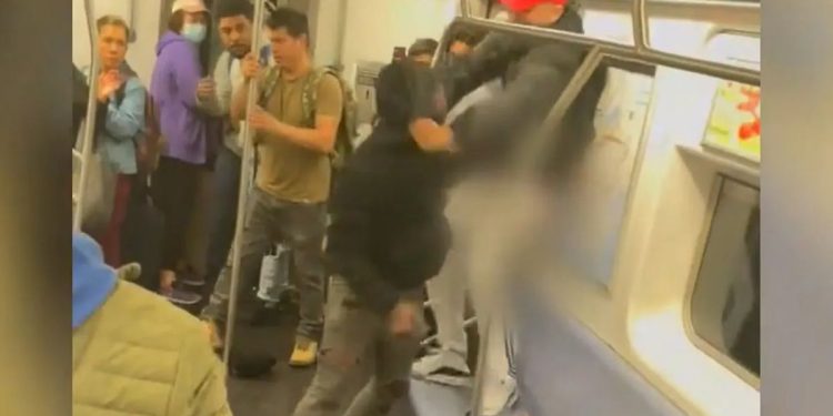 Suspect Apprehended in horrific NYC rush-hour subway stabbing that hurt 2 people