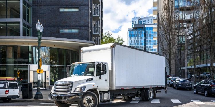 Texas woman nabbed with 25 migrants stuffed in back of mattress truck
